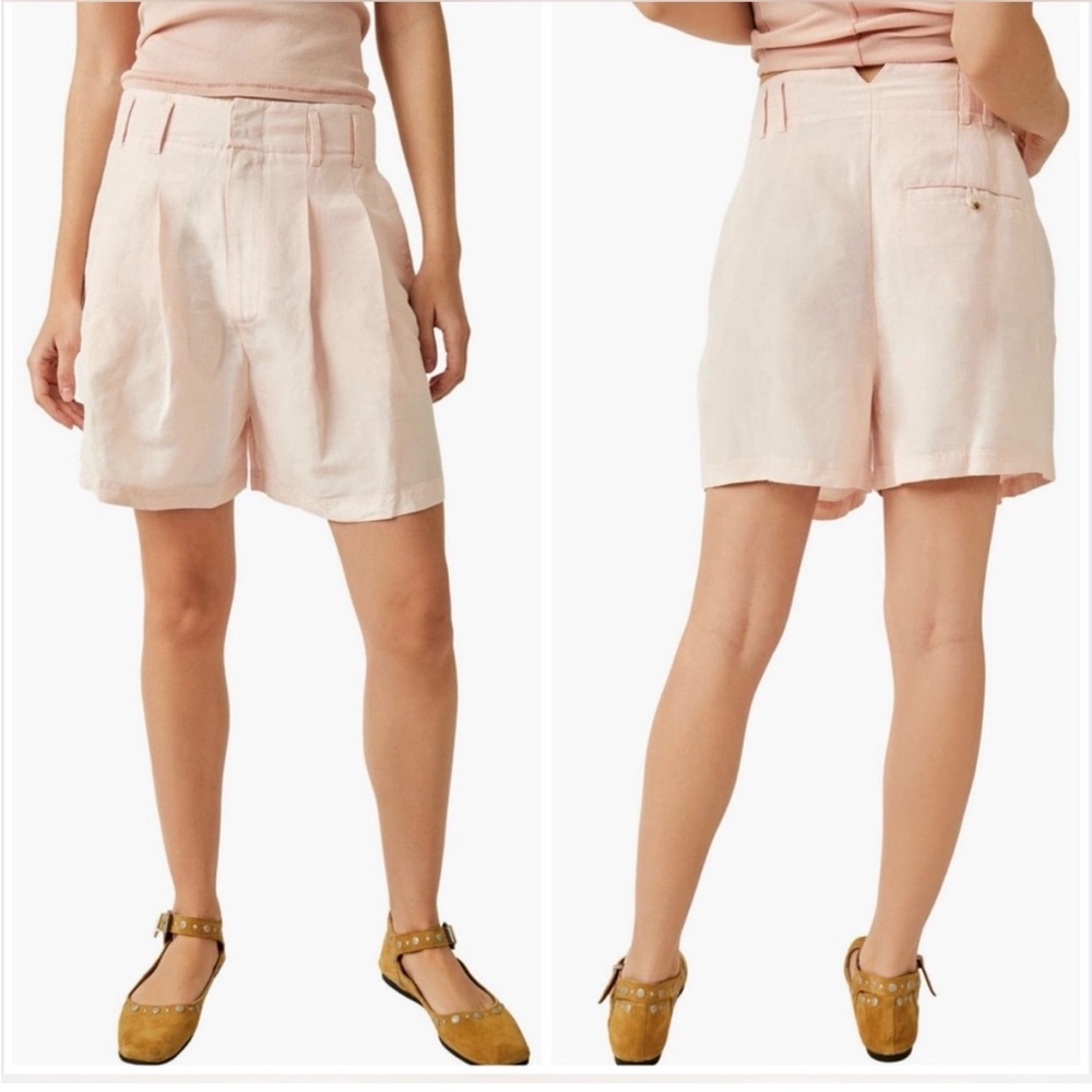 Free People
Calla Pleated Linen
Blend Trouser Shorts